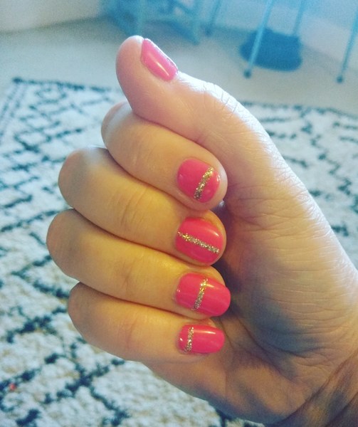What do we think about accent nail manicures?