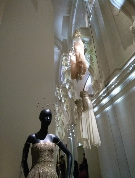 Les Parisiennes de Mamansnet: Orangutans in Paris make for poor gondoliers