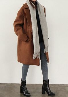 Les Parisiennes de Mamansnet: Orangutans in Paris make for poor gondoliers