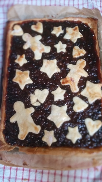 Weve done a practice run of our mince pie tart with DS3 😆