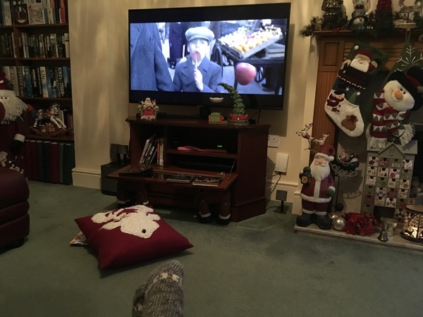 Can we have Show Us Your Sitting Room thread please?