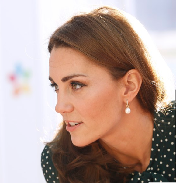 Royal style & gossip: more gowns, less frowns
