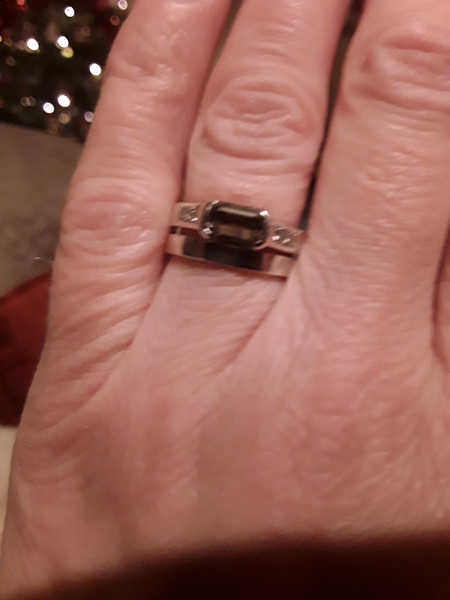 Show me your engagement rings!