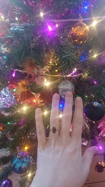 Show me your engagement rings!