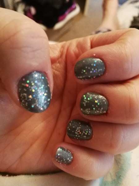 Please show me your manicures!