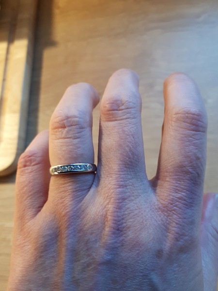 Show me your engagement rings!