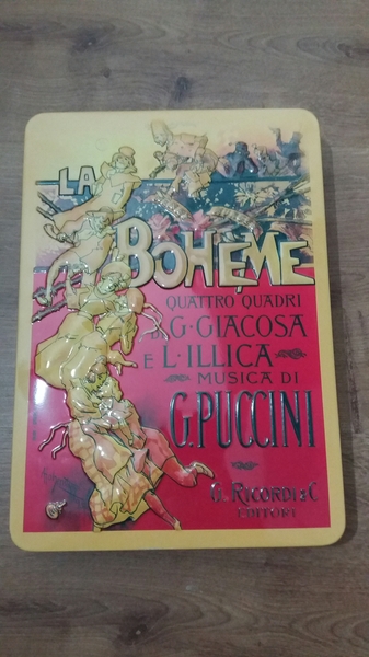 to  think  some  of the  Christmas  biscuit tins  are  absolutely  gorgeous.