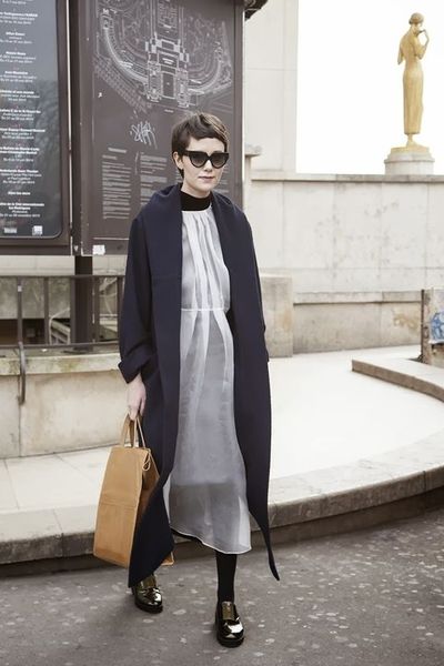 Les Parisiennes de Mamansnet: Blue Stockings are Back in Fashion