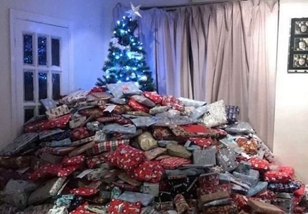 The annual 'present pile' photo thing...