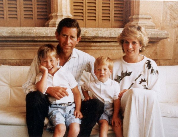 Royal style & gossip: give us this day our daily tiara...