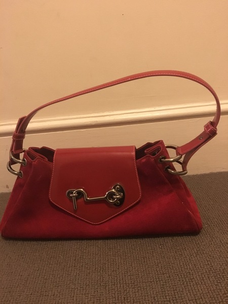 Have you got a red handbag?