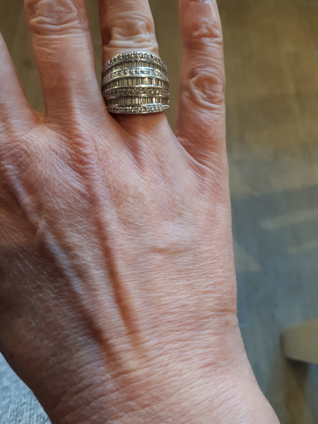 Show me your engagement rings!