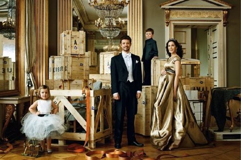 Royal style & gossip: more gowns, less frowns