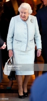 Royal style & gossip: more gowns, less frowns