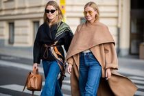 Les Parisiennes de Mamansnet: Orangutans in Paris make for poor gondoliers