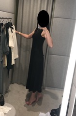 Les Parisiennes de Mamansnet: Blue Stockings are Back in Fashion