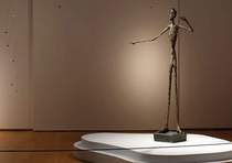 Les Parisiennes de Mamansnet: Blue Stockings are Back in Fashion