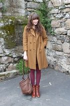 Les Parisiennes de Mamansnet: Blue Stockings are Back in Fashion