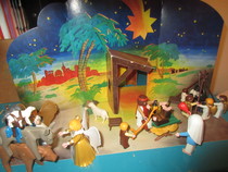 It's the Christmas season for the Playmobil people in our house...