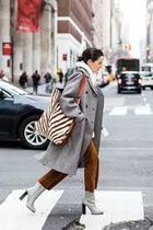 Les Parisiennes de Mamansnet: Orangutans in Paris make for poor gondoliers