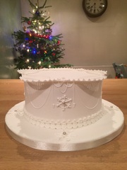 to show off my Christmas cake! It took me aaaaaaaaaaages :o) Anyone else want to post a pic of theirs?