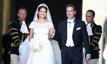 Royal style & gossip: more gowns, less frowns