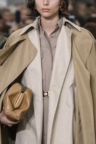 Les Parisiennes de Mamansnet: Orangutans in Paris make for poor gondoliers