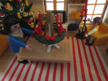 It's the Christmas season for the Playmobil people in our house...