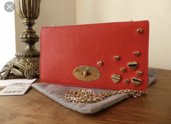 Have you got a red handbag?