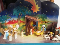 It's the Christmas season for the Playmobil people in our house...