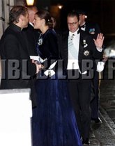 Royal style and gossips: gowns and crowns but please no frowns!