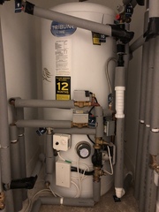 Hot water tank