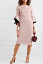 Royal style and gossips: gowns and crowns but please no frowns!