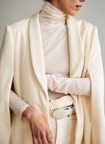 Les Parisiennes de Mamansnet: Blue Stockings are Back in Fashion