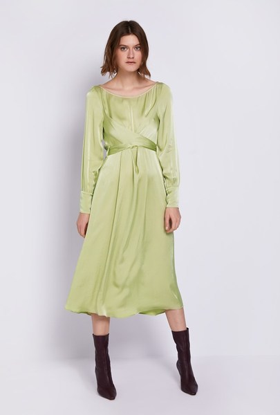 About bridesmaid dresses (BTW I know I am not)