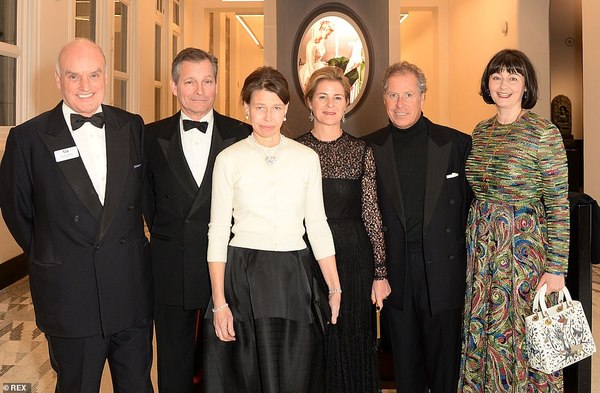 Royal style & gossip: who's got the best gownage and crownage?
