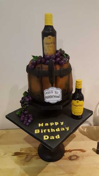 Cake for wine lovers