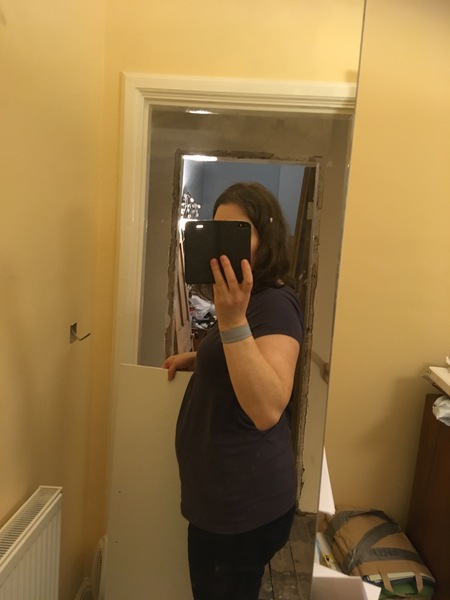 Bloating in early pregnancy