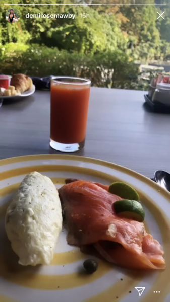 Can anyone tell me what food is in this photo?