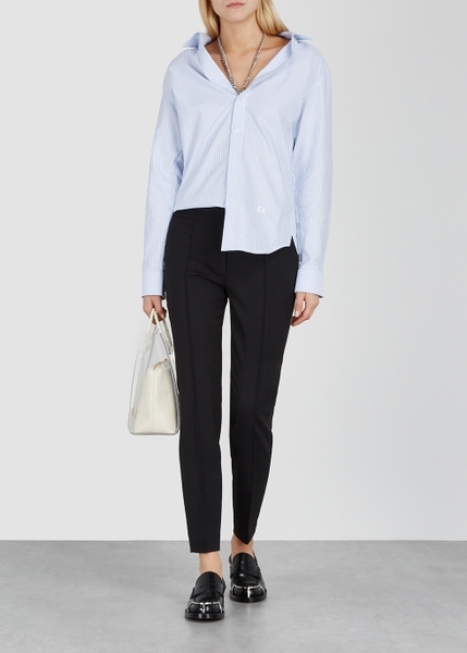 Les Parisiennes de Mamansnet: Blue Stockings are Back in Fashion