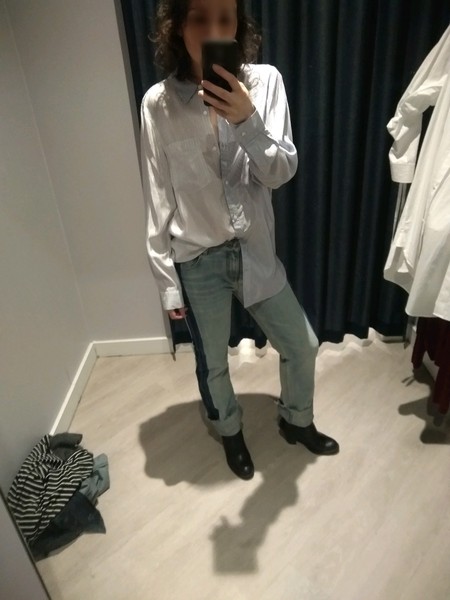 Les Parisiennes de Mamansnet: Blue Stockings are Back in Fashion