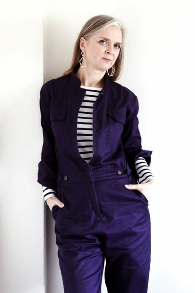 Les Parisiennes de Mamansnet: Blue Stockings are Back in Fashion