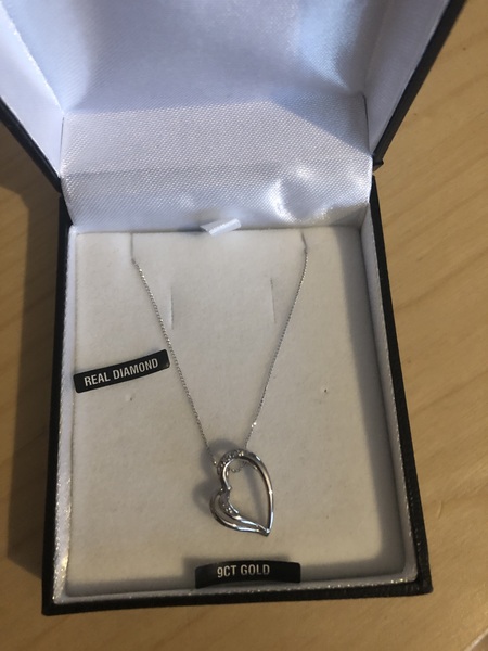 To sell a necklace I found (belongs to me)