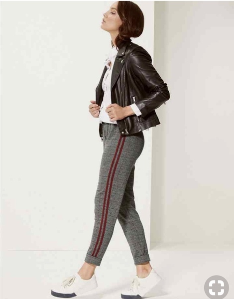 Comfortable but stylish for after abdominal surgery