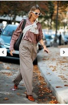 Les Parisiennes de Mamansnet: Blue Stockings are Back in Fashion