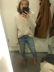 Les Parisiennes de Mamansnet: Blue Stockings are Back in Fashion