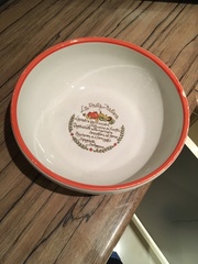 Anyone remember those soup bowls with recipes on them from the 70s/80s