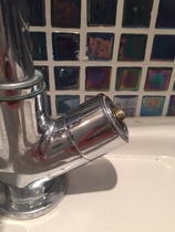Changing ceramic tap washer