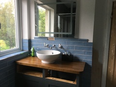 Can I see your bathroom