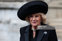 Royal style & gossip: who's got the best gownage and crownage?
